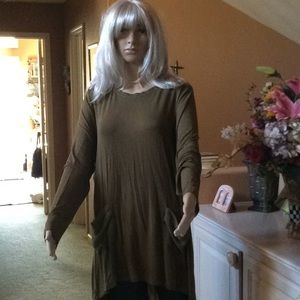 LOGO by Lori Goldstein top